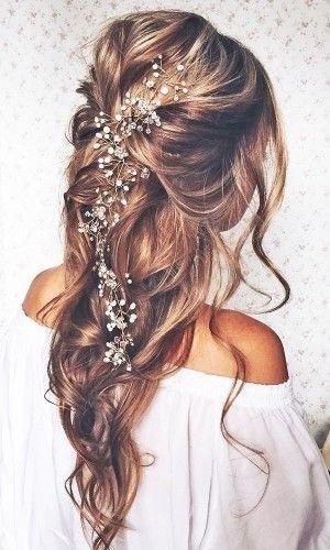 Let me see your wedding day hair!