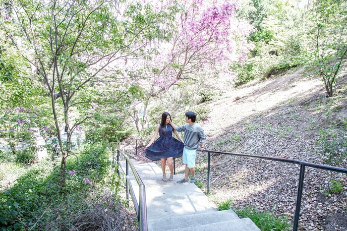 i LOVE my engagement photos!!!!! Share yours with me.