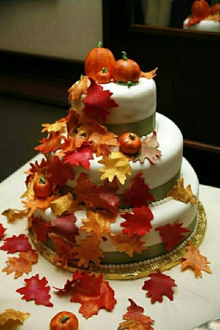 Cake cake cake . Show me your cake .