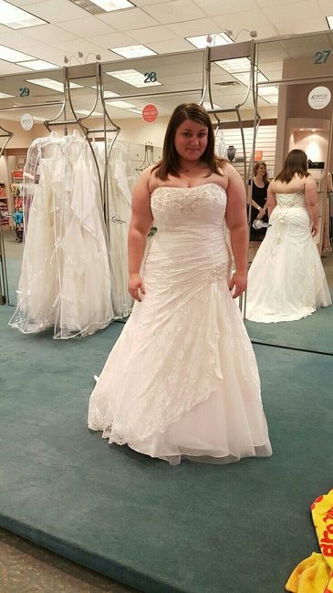 Ok ladies... Drop a pic of your BEAUTIFUL DRESSES