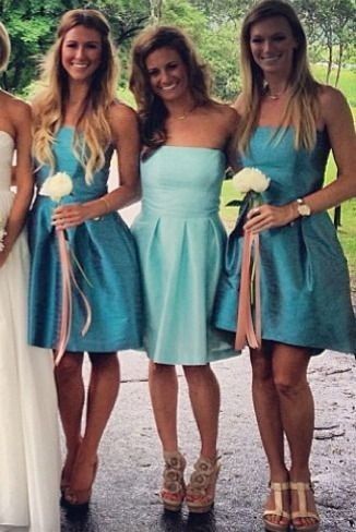 Coordinating Bridesmaids Dresses and Wedding Gown