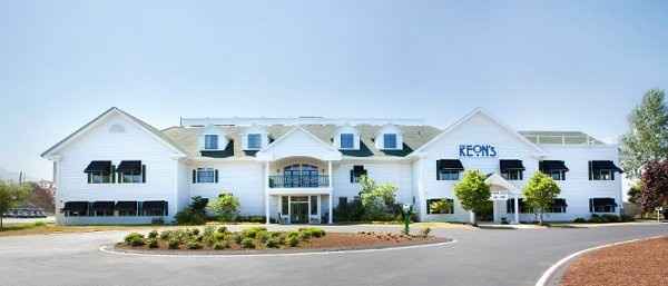 What type of venue are you getting married at? Pics