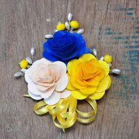 Who's using fake flowers?