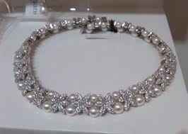 I need help deciding on jewelry! Would you do pearls or bling? (pic included)