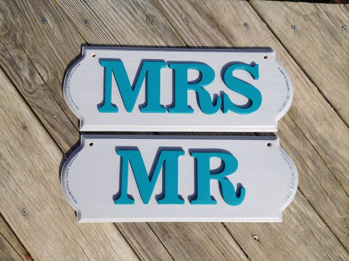 MR & MRS sign