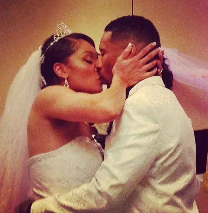 I'm married now!! None professional pics!! Enjoy!!