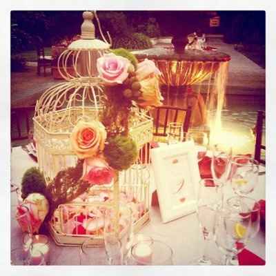 Burlap as Vintage Wedding Decor?