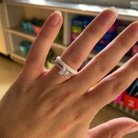 Brides of 2022! Show us your ring! - 1