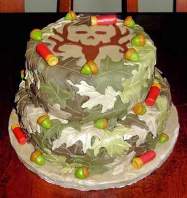 Whos having a Grooms cake?
