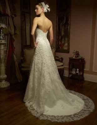 What does your dress look like? Post pics or give style number. I want to know what the trend is!