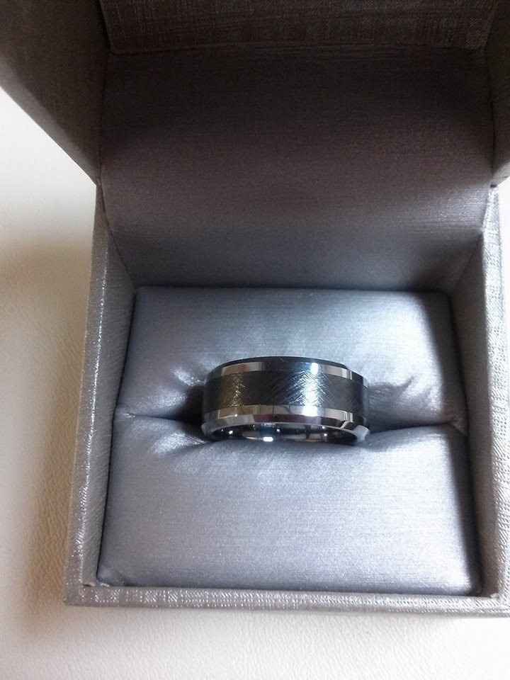 & he's wearing his ring today.