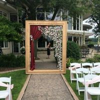 Can I see pics of your aisle/ceremony decor and wedding arbors?