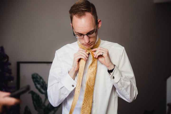 Tying ties