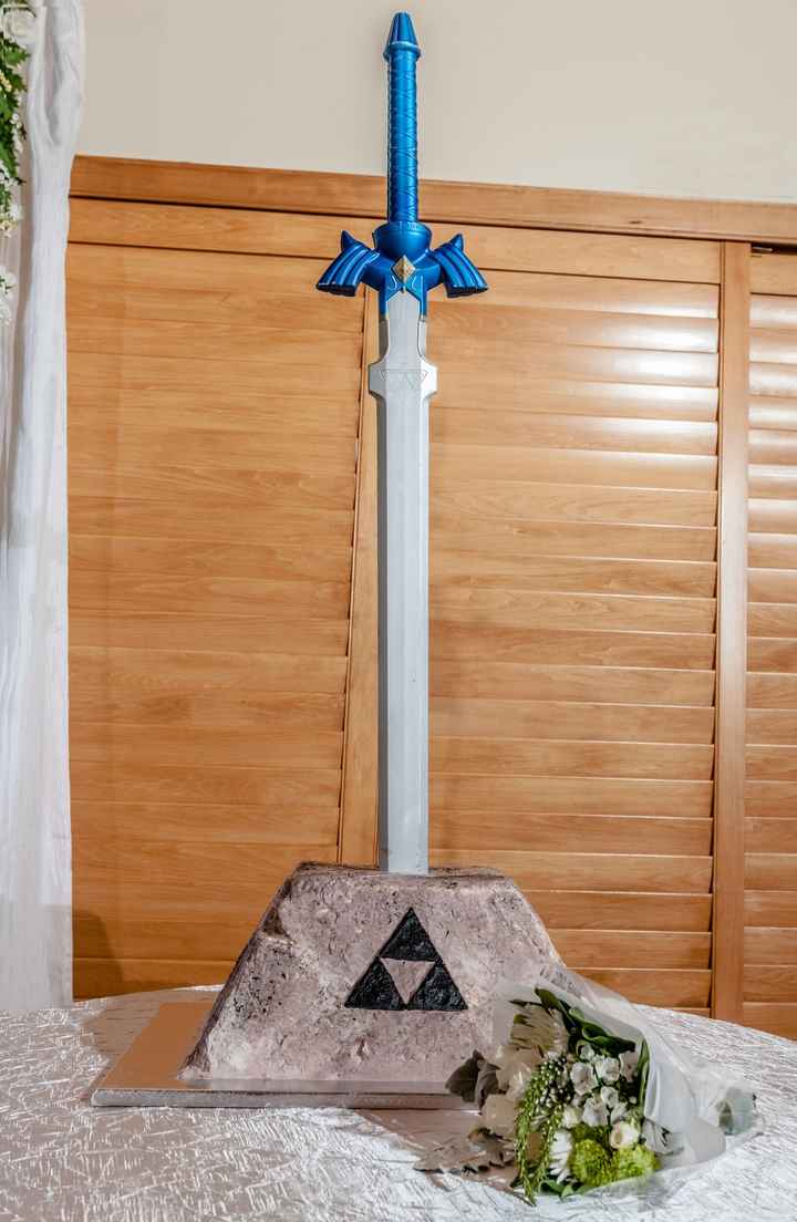 Legend of Zelda themed Wedding photos!