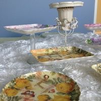 DIY centerpieces & cupcake tray ideas (w/pics)