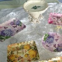 DIY centerpieces & cupcake tray ideas (w/pics)