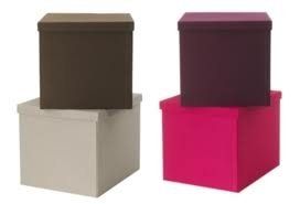 I know this has been asked 24309382 times! DIY Card box!