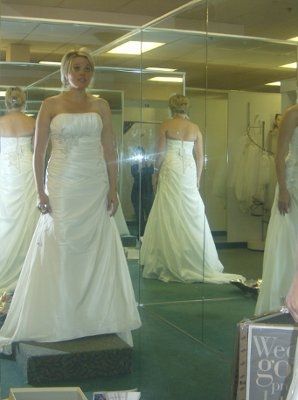 It's time for some dress porn....