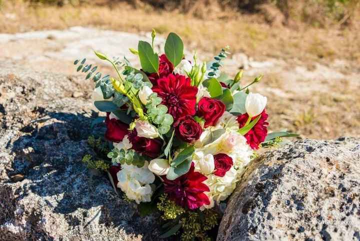 SHOW ME YOUR WEDDING BOUQUET :)