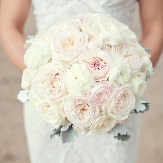, let's see your wedding bouquet  ladies!!