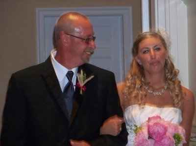 Post Those Wedding Pics You Didn't Want People To See!  : ) BUMPED for New Brides