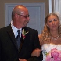 Post Those Wedding Pics You Didn't Want People To See!  : ) BUMPED for New Brides