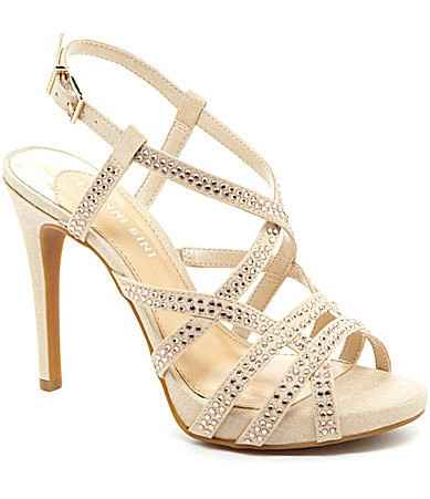 Anyone else still can't find shoes??? (UPDATE IN COMMENTS!)