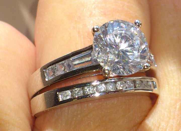 Moissanite Rings - Does Anyone Have One?