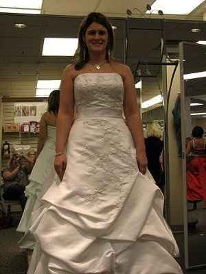 Anyone else an Oleg Cassini bride?