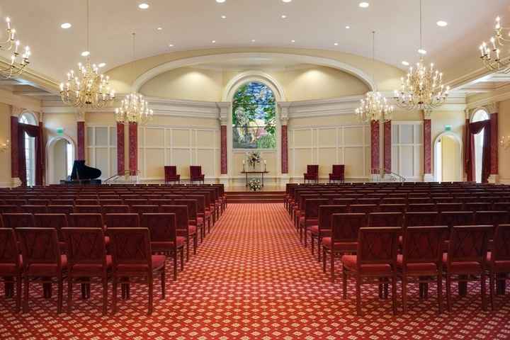 Let's see those wedding venues!