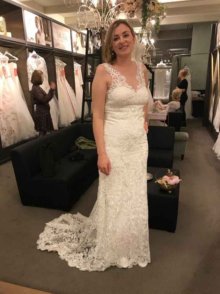 Looking for designer of this lace dress - 1