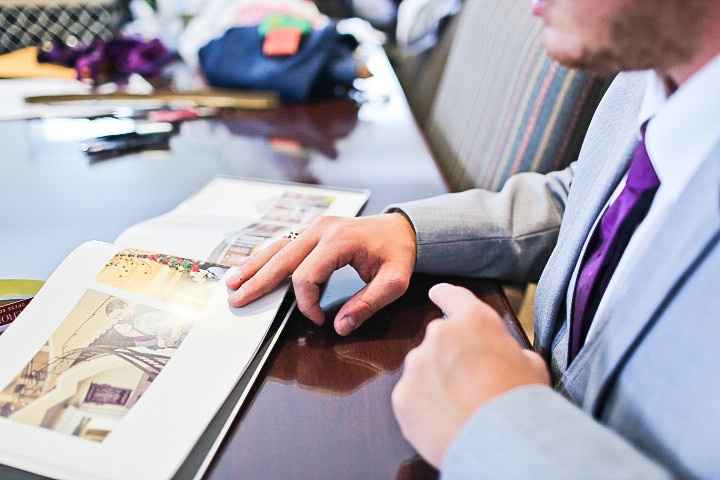 Who is doing an alternative guestbook?