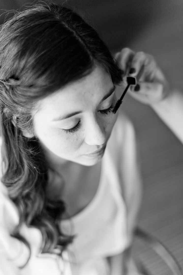 Cost Difference Between DIY Makeup and Hiring MUA