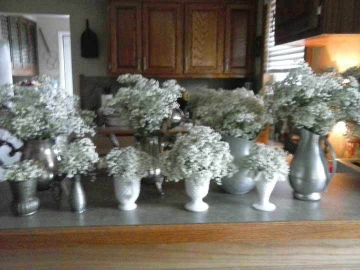 Baby's Breath:  200 stems pictured for those who want to know.  UPDATE page 2!!!