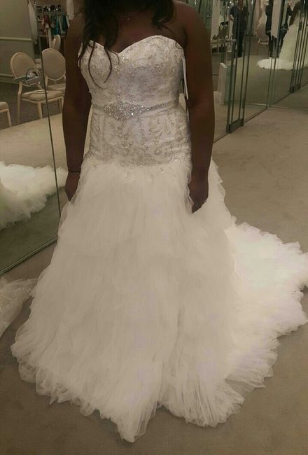 Is this shadow on my dress normal?
