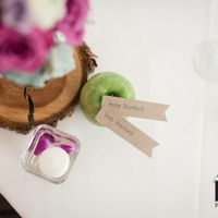 Food-inspired escort cards: Which one would you want?