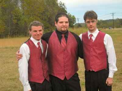 Please help...Groom and GM's attire. Is there a difference in tuxes/dress?