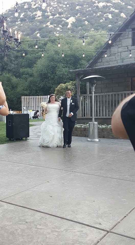 Show off your dress!!