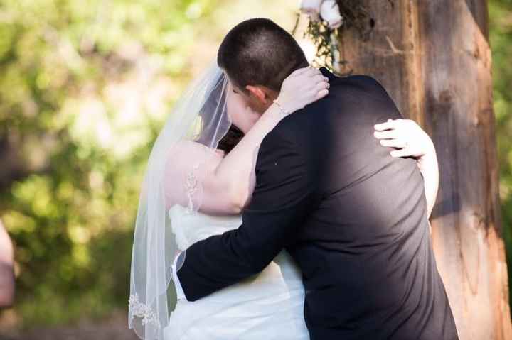 Married ladies; Share your FAVORITE wedding photo!
