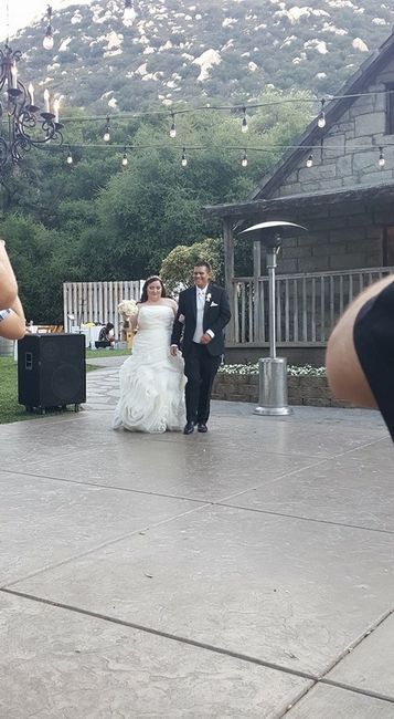 Show off your dress!!