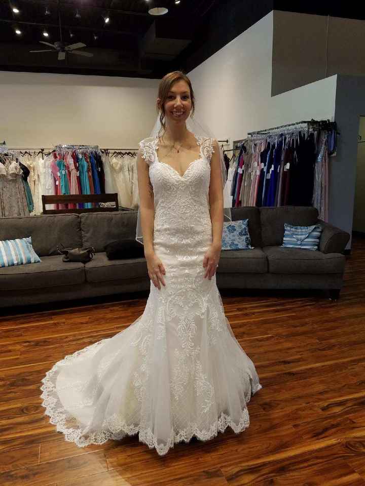 Help me pick my dress!