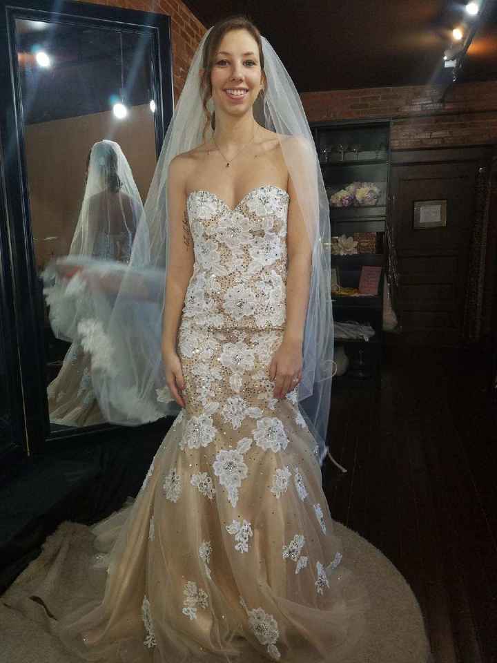 Help me pick my dress!