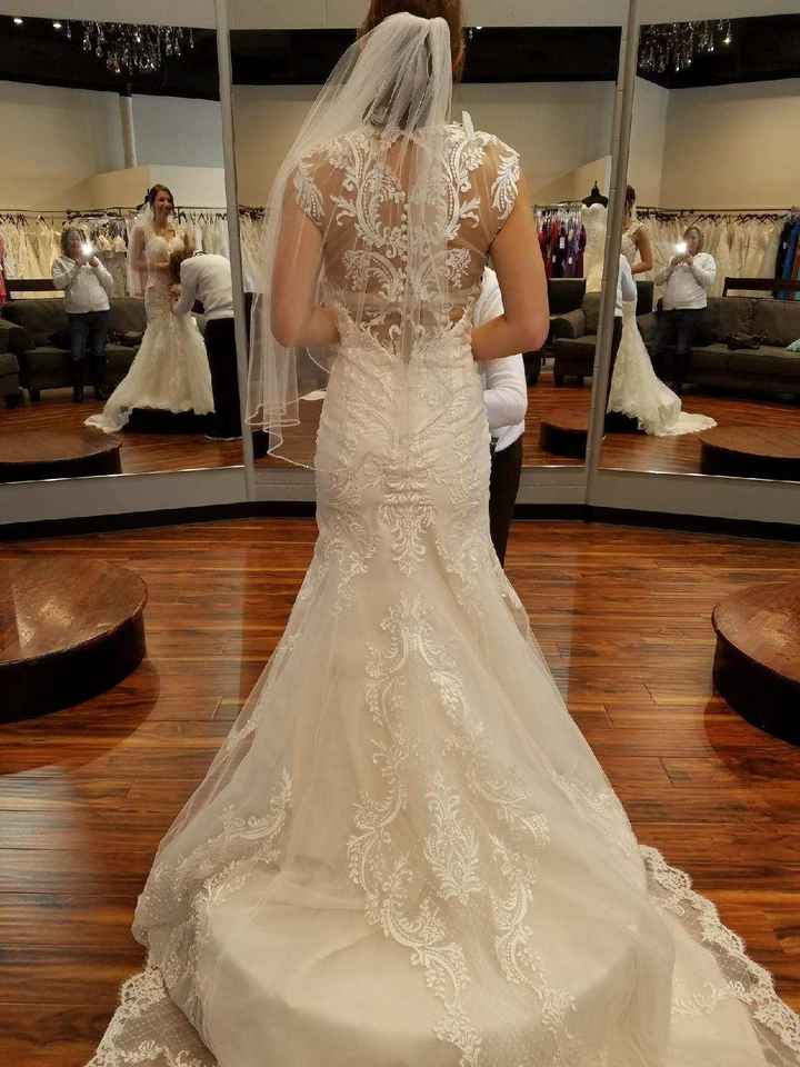 Help me pick my dress!