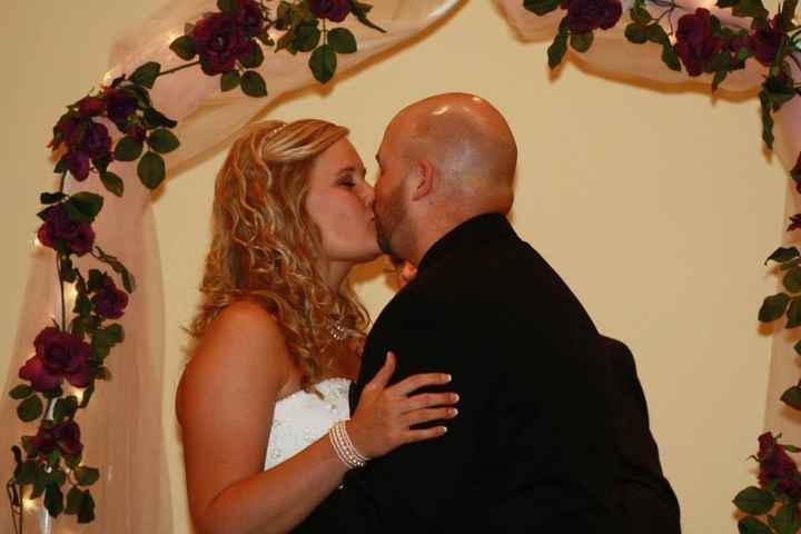Back and MARRIED!!  Some details and a few very non-pro pics! *more pics in comments*