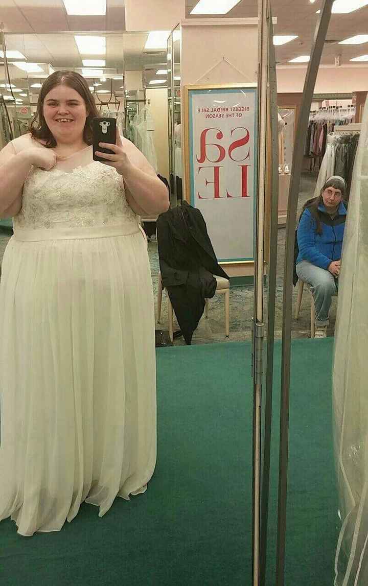 Calling plus size brides, show me your Dress