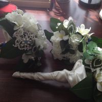 DIY Fabric and Brooch bouquet.