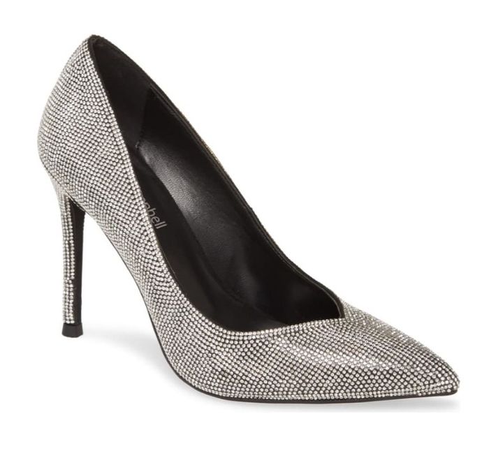 It's always shoe o'clock somewhere! Let's see what your walking in! - 1