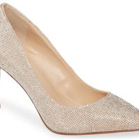 It's always shoe o'clock somewhere! Let's see what your walking in! - 2