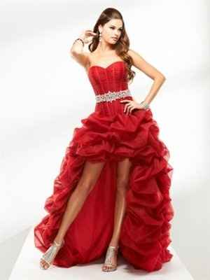 NOT having a white wedding dress? have any of you ladies done it?