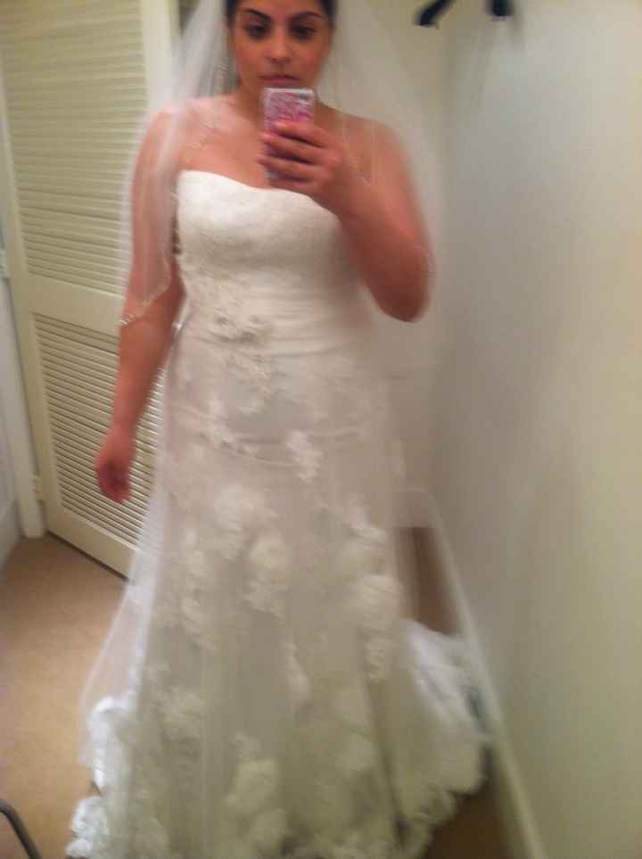 Short brides - show me your dresses!